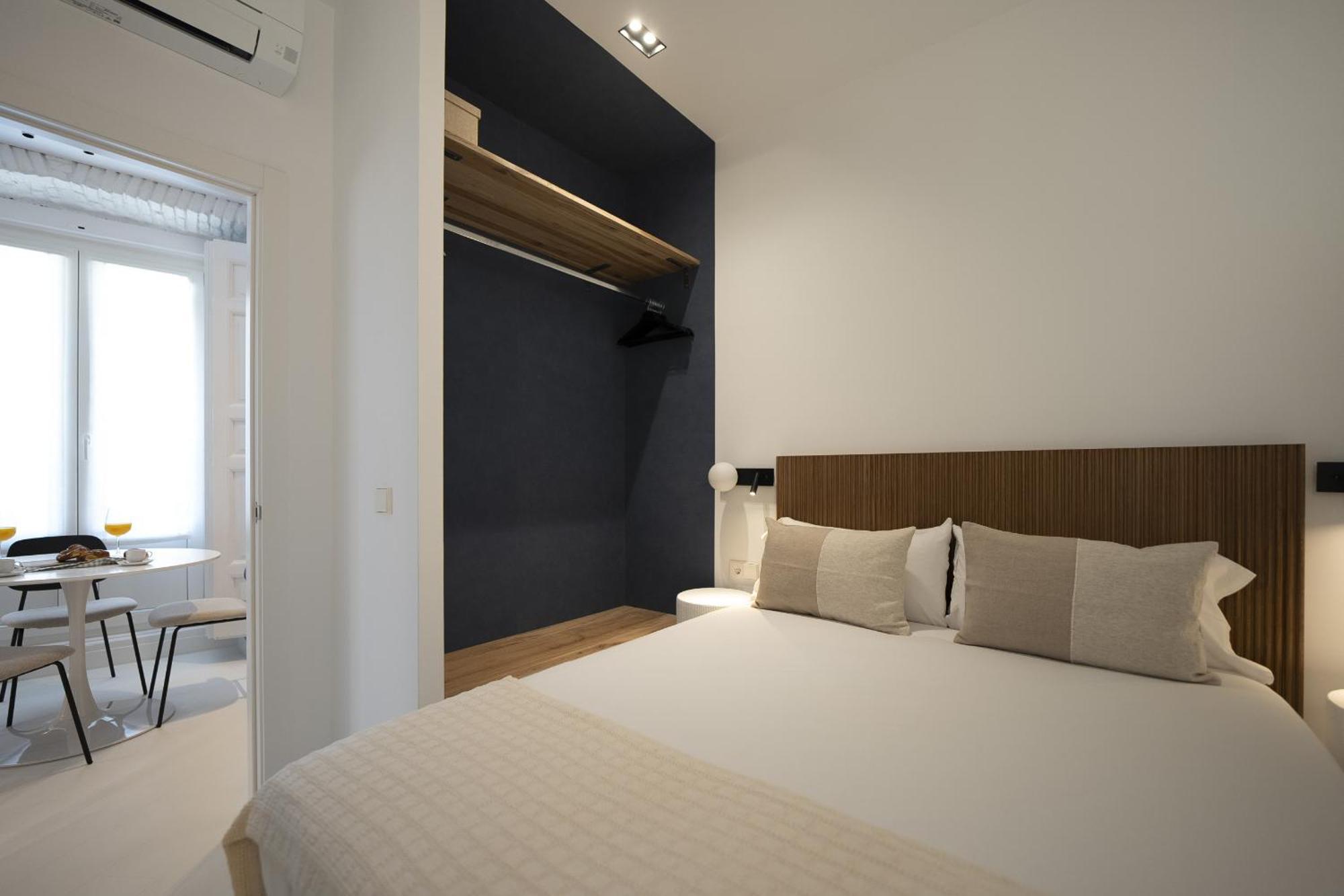 Reina Sofia Center Apartment